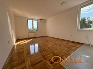 Prodaja stana-Garsonjera, Telep-29m2 Neuseljavan!